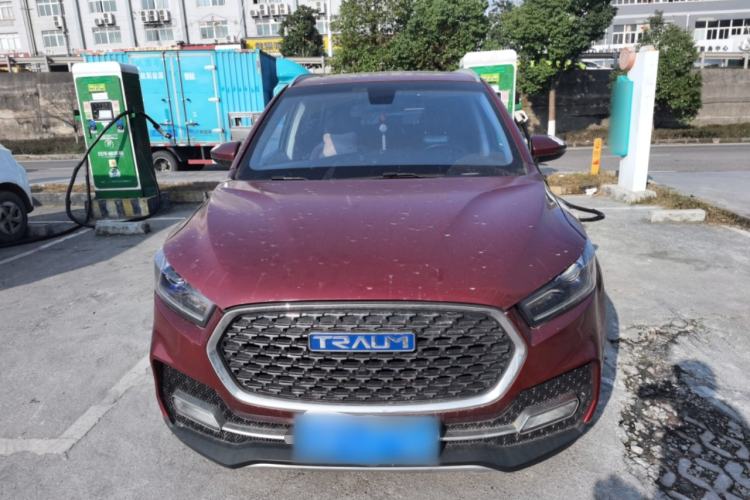 Used TRAUM S70 2018 1.5T Automatic Luxury Sporty 7-Seater Front
