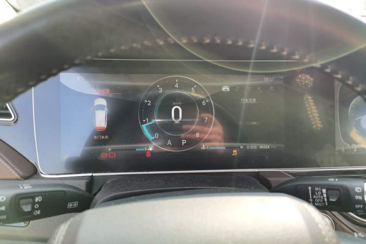 Used TRAUM S70 2018 1.5T Automatic Luxury Sporty 7-Seater Instrument Cluster