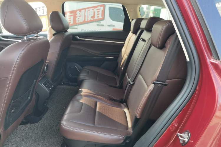 Used TRAUM S70 2018 1.5T Automatic Luxury Sporty 7-Seater Left Rear Seat