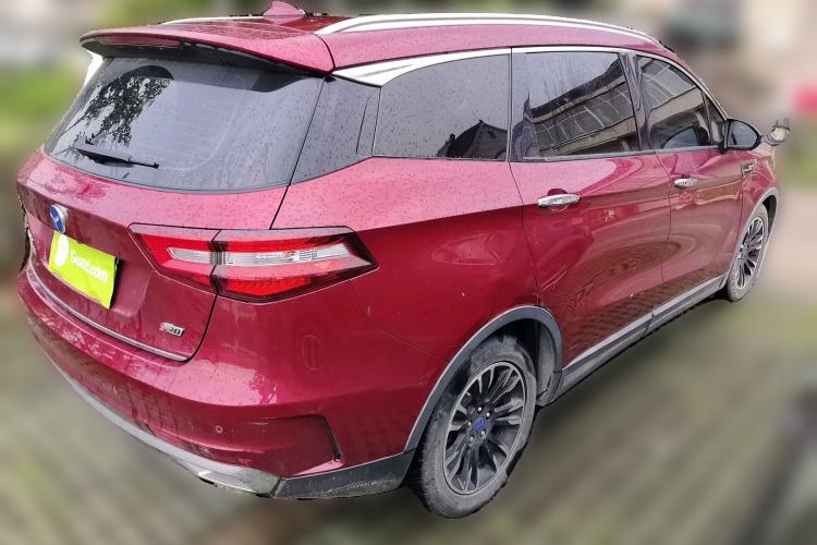 Used TRAUM S70 2018 1.5T Automatic Luxury 7-Seater Rear Right 45 Deg