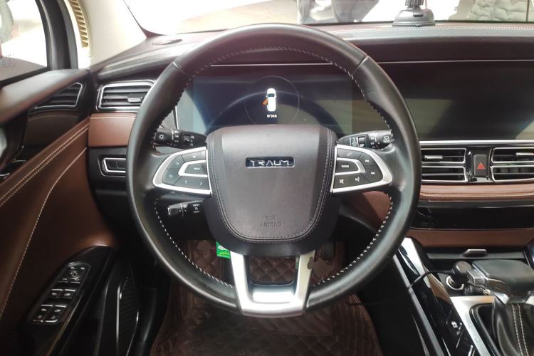 Used TRAUM S70 2018 1.5T Automatic Luxury 7-Seater Steering Wheel