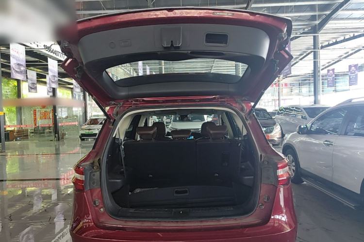 Used TRAUM S70 2018 1.5T Automatic Luxury 7-Seater Trunk