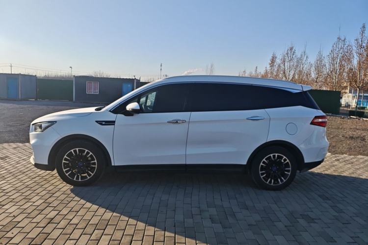 Used TRAUM S70 2018 1.5T Automatic Luxury Model 5 Seats Exterior 3