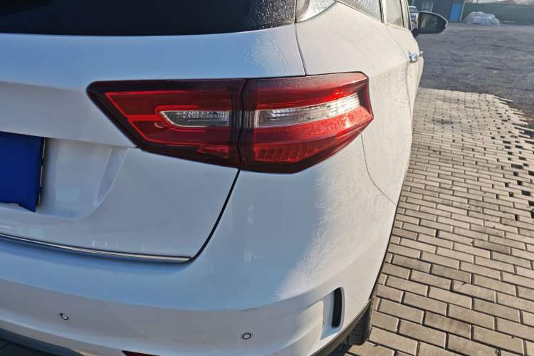 Used TRAUM S70 2018 1.5T Automatic Luxury Model 5 Seats Exterior 6