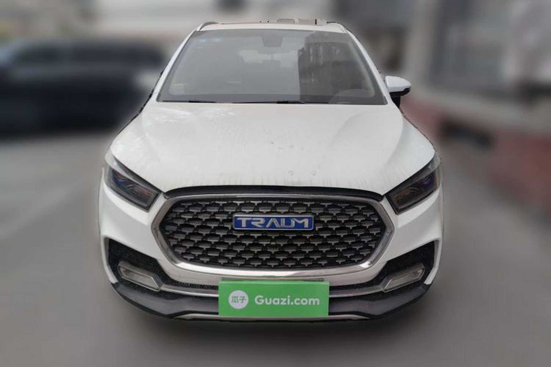 Used TRAUM S70 2018 1.5T Automatic Luxury 7-Seater Front