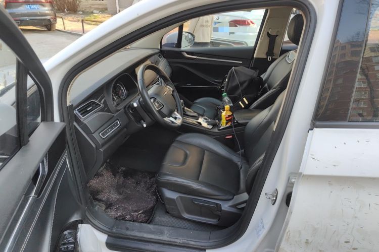Used TRAUM S70 2018 1.5T Automatic Standard Model 7 Seats Left Front Seat