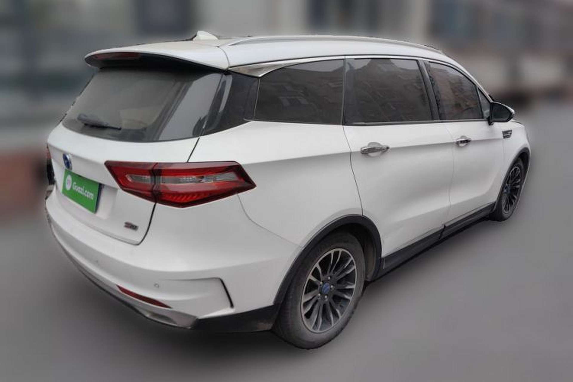 Used TRAUM S70 2018 1.5T Automatic Luxury 7-Seater Rear Right 45 Deg