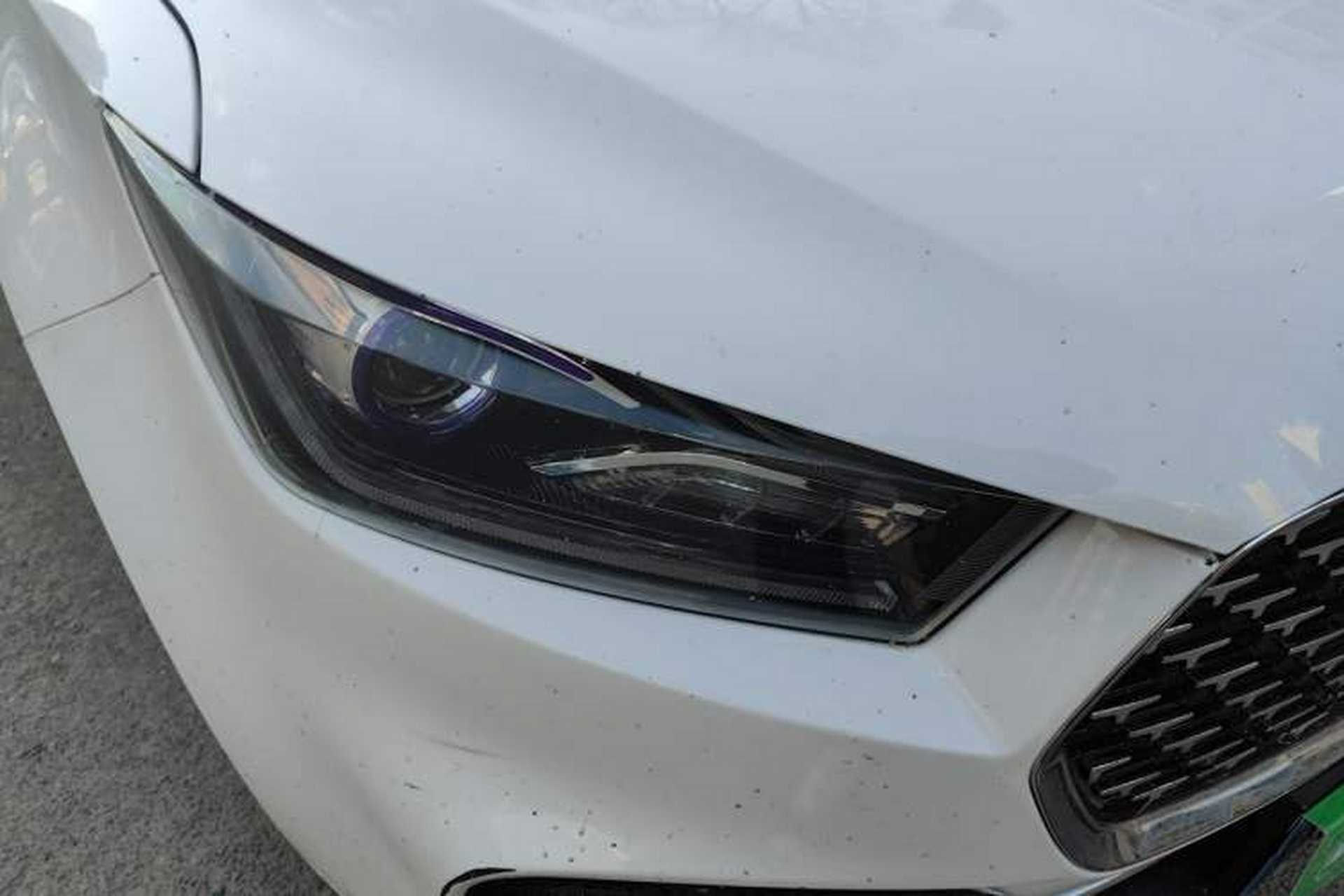 Used TRAUM S70 2018 1.5T Automatic Standard Model 7 Seats Right Front Headlight