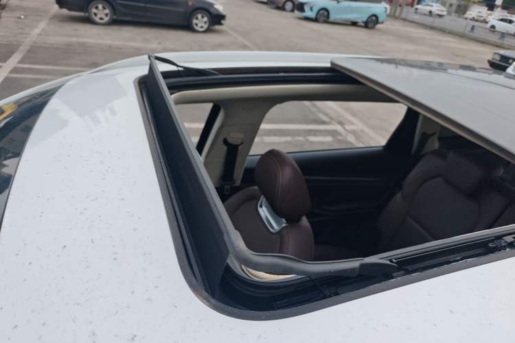 Used TRAUM S70 2018 1.5T Automatic Luxury 7-Seater Roof