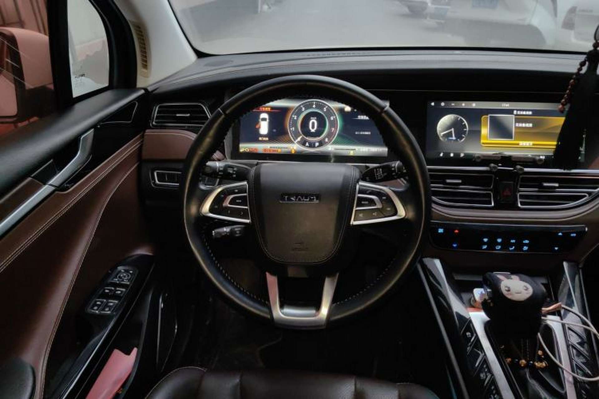 Used TRAUM S70 2018 1.5T Automatic Luxury 7-Seater Steering Wheel