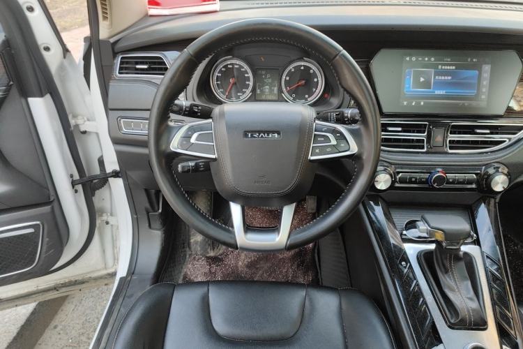 Used TRAUM S70 2018 1.5T Automatic Standard Model 7 Seats Steering Wheel