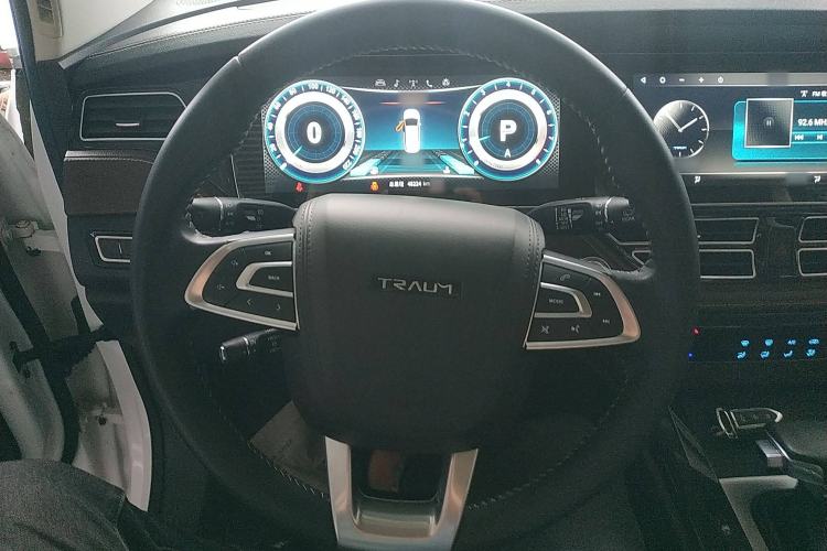 Used TRAUM S70 2018 1.5T Automatic Luxury Sporty 7-Seater Steering Wheel