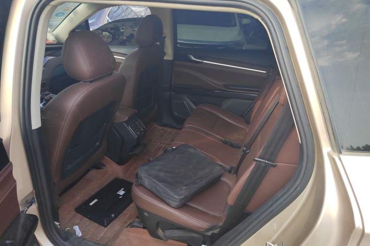 Used TRAUM S70 2018 1.5T Automatic Luxury 7-Seater Left Rear Seat