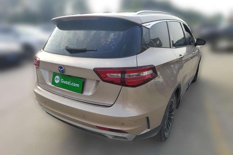 Used TRAUM S70 2018 1.5T Automatic Luxury 7-Seater Rear Right 45 Deg