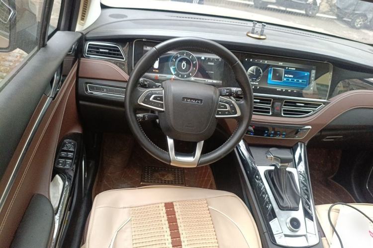 Used TRAUM S70 2018 1.5T Automatic Luxury Model 5 Seats Steering Wheel