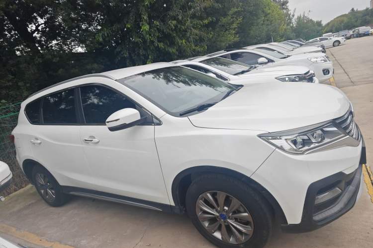 Used TRAUM SEEK 5 2018 1.5T Automatic Leading Edition Exterior 2