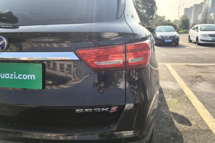 Used TRAUM SEEK 5 2018 1.5T Automatic LingShang Edition Exterior 6