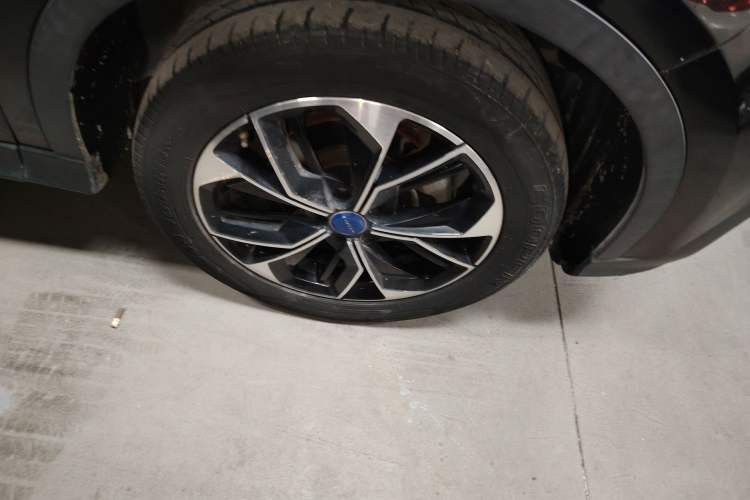 Used TRAUM SEEK 5 2018 1.5T Manual LingShang Edition Right Front Wheel Hub