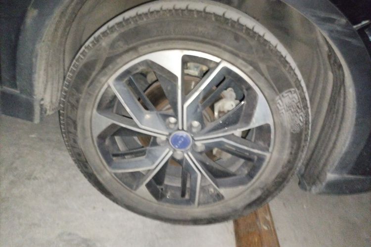 Used TRAUM SEEK 5 2018 1.5T Manual Lingzhi Edition Right Front Wheel Hub