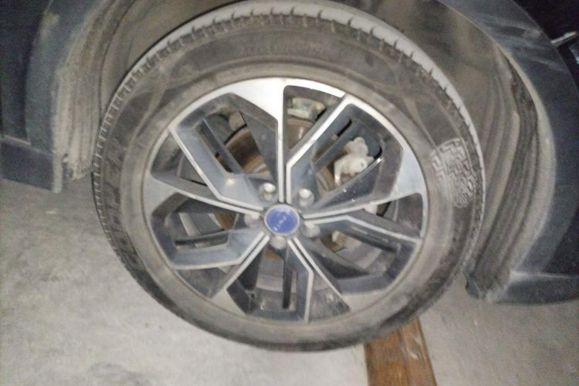Used TRAUM SEEK 5 2018 1.5T Manual Lingzhi Edition Right Front Wheel Hub