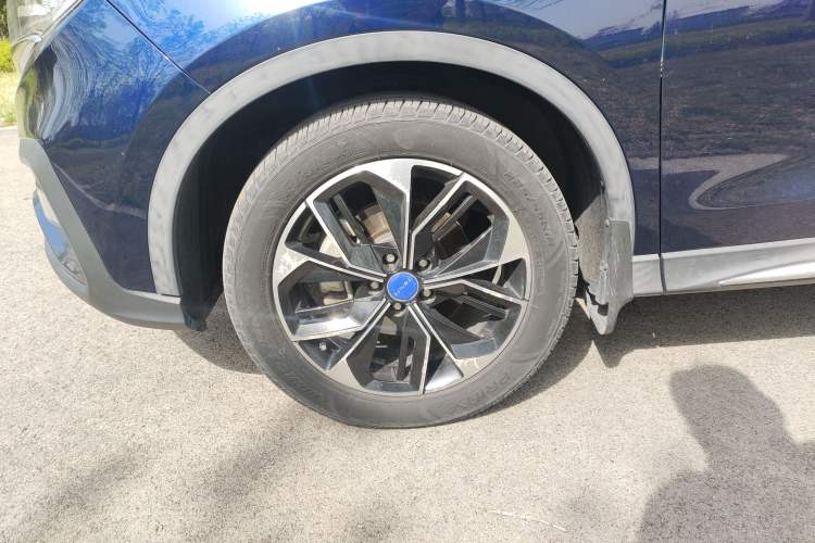 Used TRAUM SEEK 5 2018 1.5T Automatic Lingzhi Edition Left Front Wheel Hub