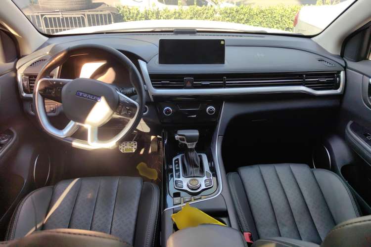 Used TRAUM SEEK 5 2018 1.5T Automatic Navigation Edition Center Console
