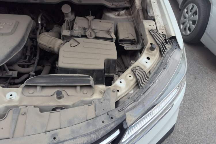 Used TRAUM SEEK 5 2018 1.5T Automatic Lingyao Edition Engine Bay Left