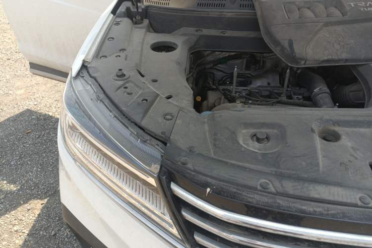 Used TRAUM SEEK 5 2018 1.5T Automatic Lingzhi Edition Engine Bay Right
