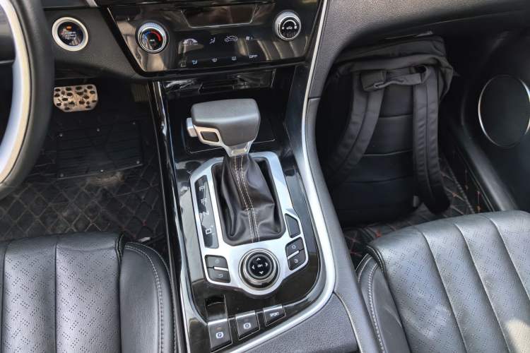 Used TRAUM SEEK 5 2018 1.5T Automatic Lingyao Edition Gear Lever