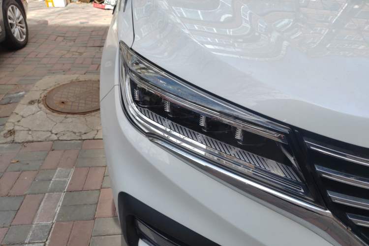 Used TRAUM SEEK 5 2018 1.5T Automatic Navigation Edition Right Front Headlight