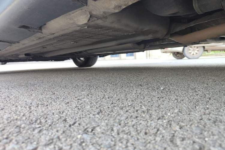 Used Venucia D50 2013 1.6L Automatic Luxury Edition Left Side Sill