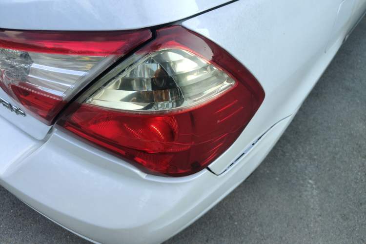 Used Venucia D50 2013 1.6L Automatic Luxury Edition Right Rear Taillight