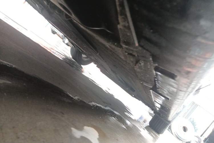 Used Venucia D50 2012 1.6L Automatic Prestige Edition Chassis Rear Right