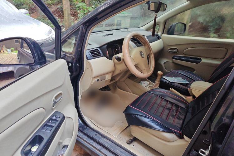 Used Venucia D50 2012 1.6L Manual Comfort Edition Driver Seat