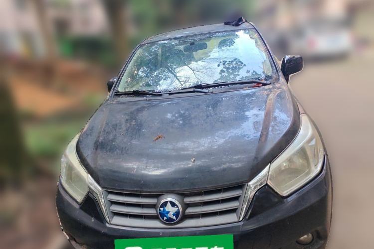 Used Venucia D50 2012 1.6L Manual Comfort Edition Front