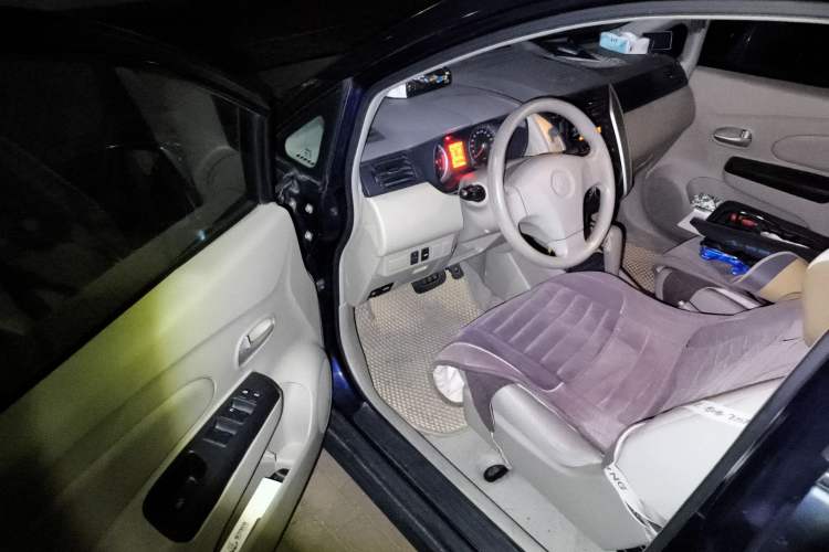 Used Venucia D50 2012 1.6L Automatic Comfort Edition Driver Seat