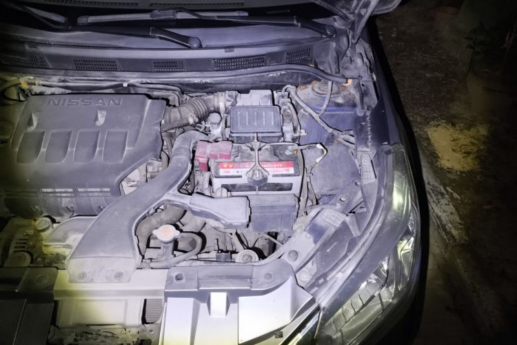 Used Venucia D50 2012 1.6L Automatic Comfort Edition Engine Bay Left