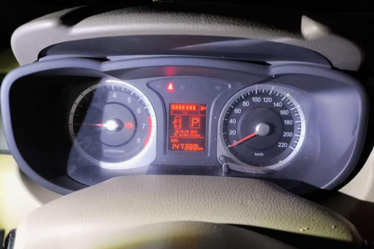 Used Venucia D50 2012 1.6L Automatic Comfort Edition Instrument Cluster