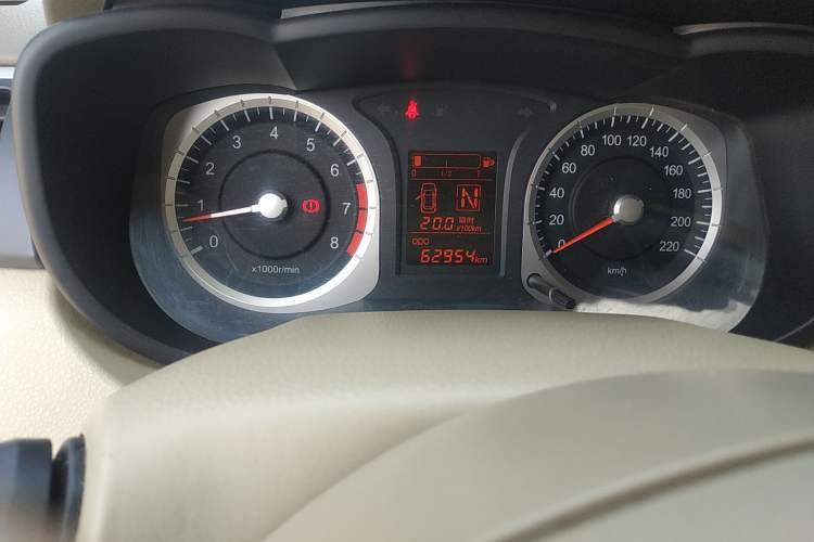 Used Venucia D50 2012 1.6L Automatic Prestige Edition Odometer Close Up