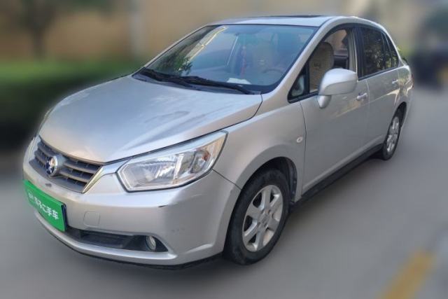 Used Venucia D50 2012 1.6L Manual Luxury Edition
