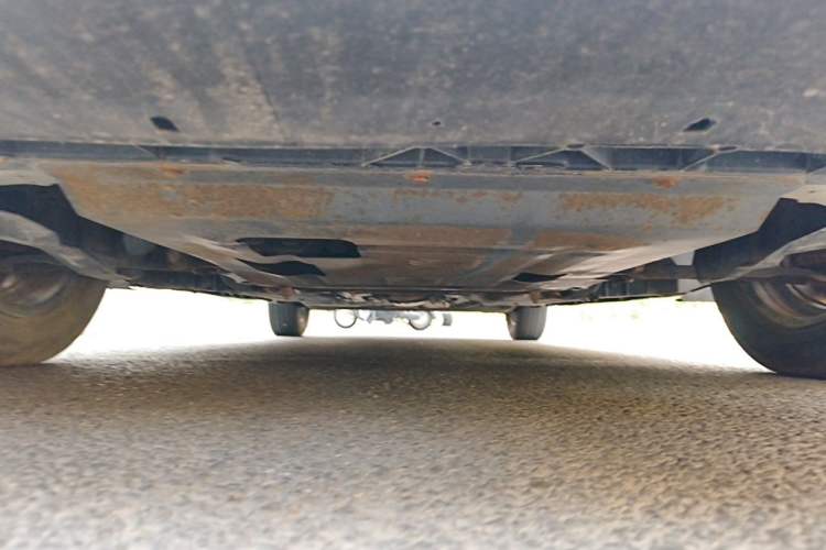 Used Venucia D50 2012 1.6L Manual Comfort Edition Chassis Front