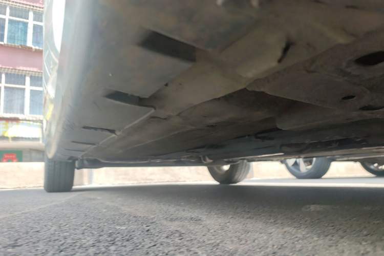 Used Venucia D50 2012 1.6L Manual Luxury Edition Chassis Front Right