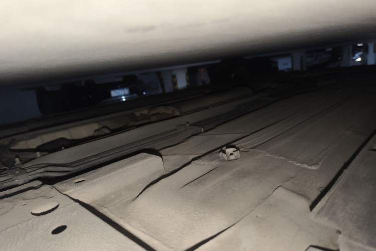 Used Venucia D50 2012 1.6L Manual Luxury Edition Chassis Front Right