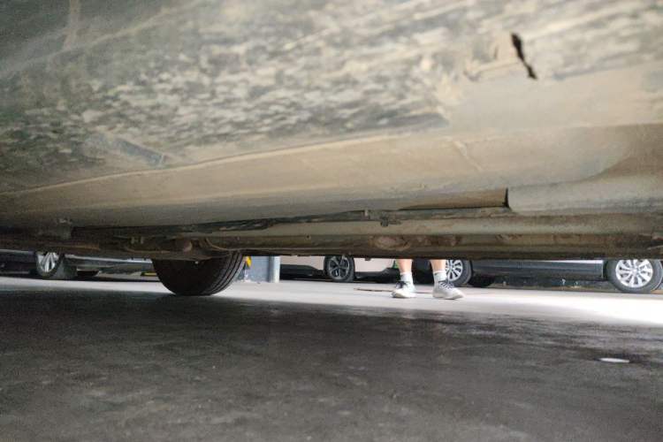 Used Venucia D50 2012 1.6L Manual Comfort Edition Chassis Front Right