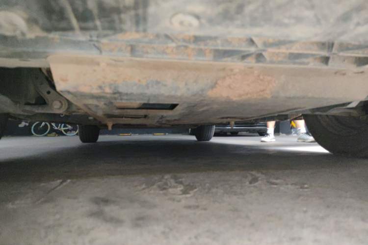 Used Venucia D50 2012 1.6L Manual Comfort Edition Chassis Front