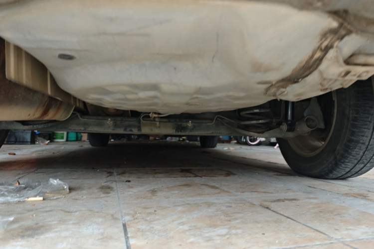 Used Venucia D50 2012 1.6L Manual Comfort Edition Chassis Rear