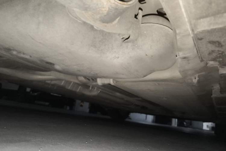Used Venucia D50 2012 1.6L Manual Luxury Edition Chassis Rear Right