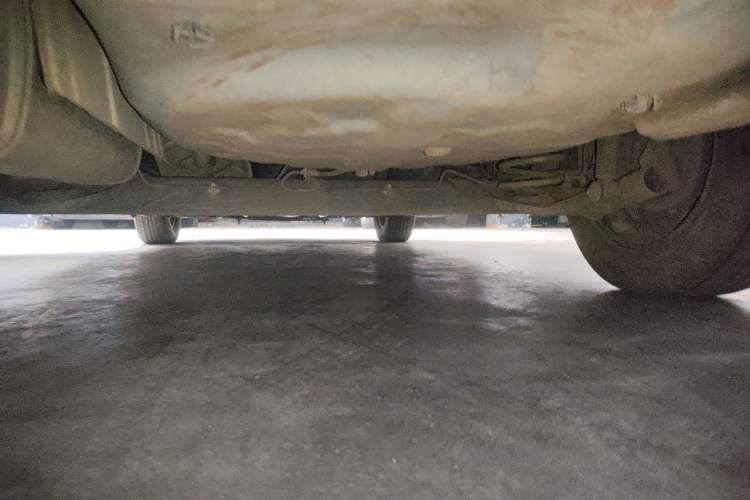 Used Venucia D50 2012 1.6L Manual Comfort Edition Chassis Rear