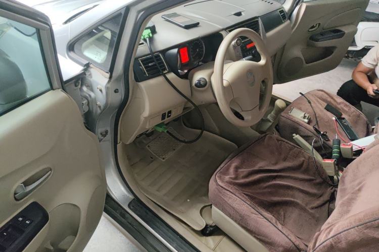 Used Venucia D50 2012 1.6L Manual Comfort Edition Driver Seat