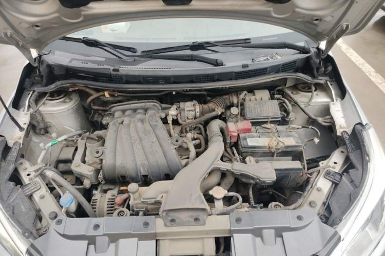 Used Venucia D50 2012 1.6L Manual Luxury Edition Engine Bay